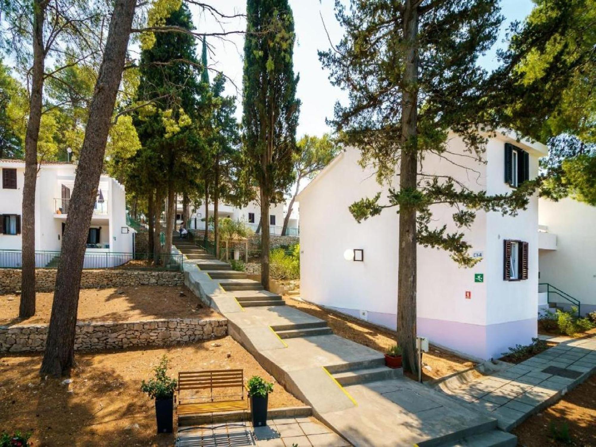 Lumbarda Resort Apartments Екстер'єр фото