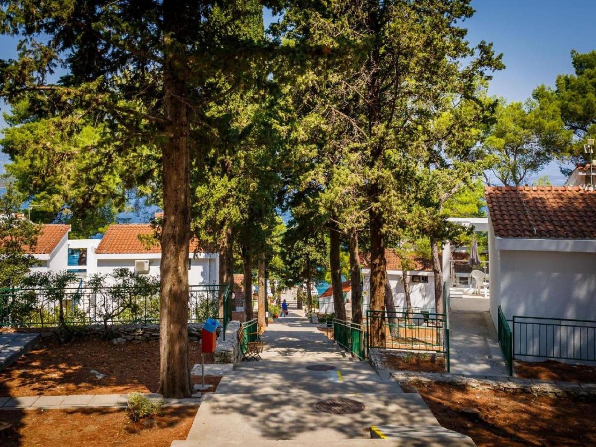 Lumbarda Resort Apartments Екстер'єр фото